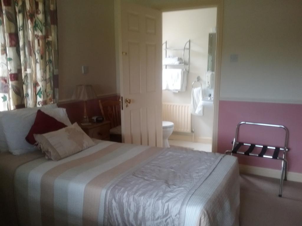 Rocksberry Bed & Breakfast Castlebar Ngoại thất bức ảnh
